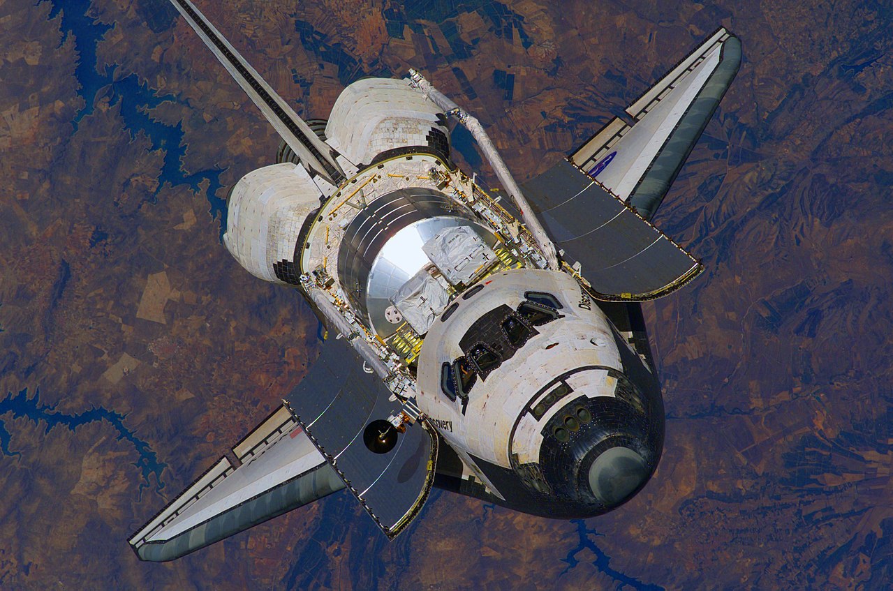 Space shuttle Discovery fight continues as Texas senators rope Department of Justice into their tug-of-war with Smithsonian