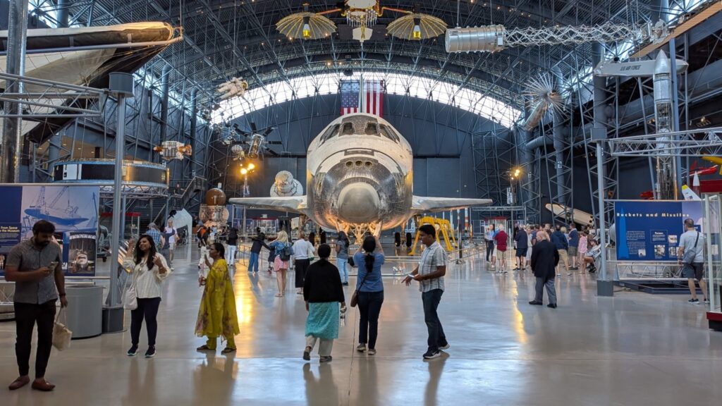 The Smithsonian might have to cut space shuttle Discovery into pieces to get it to Texas