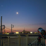 Astronomer captures 2 meteors slamming into the moon (video)