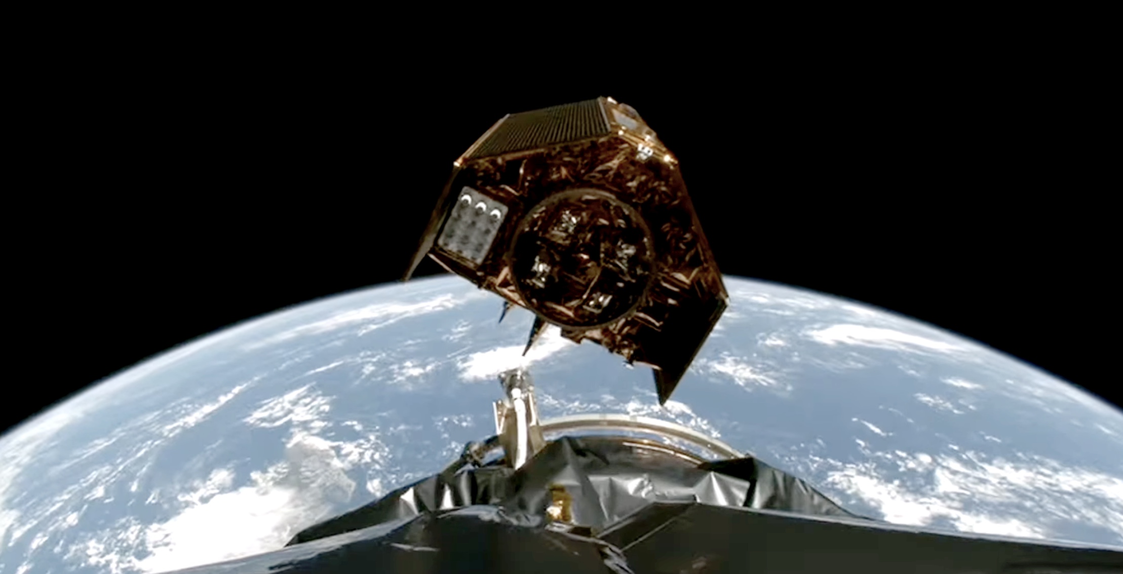 Falcon 9 launches Sentinel-6B satellite to monitor global sea level