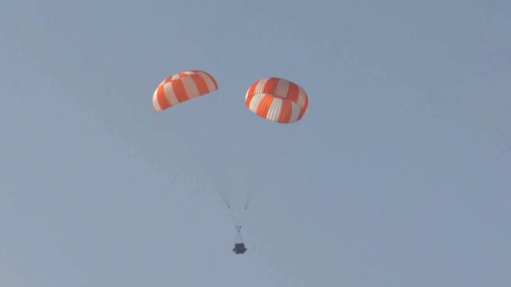 India tests parachutes for Gaganyaan astronaut capsule (video)