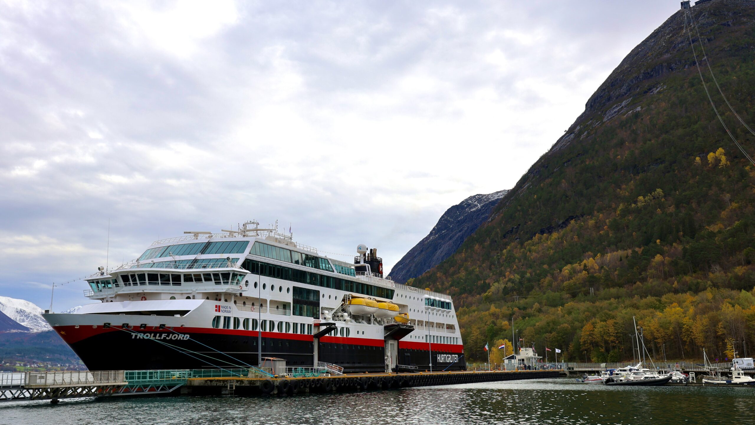 Is an aurora cruise worth it? I joined Hurtigruten's Signature Voyage to find out