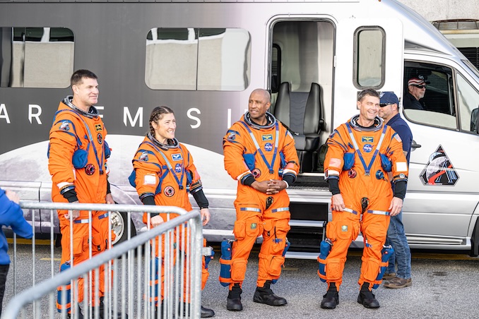 Astronauts, launch teams practice Artemis 2 countdown