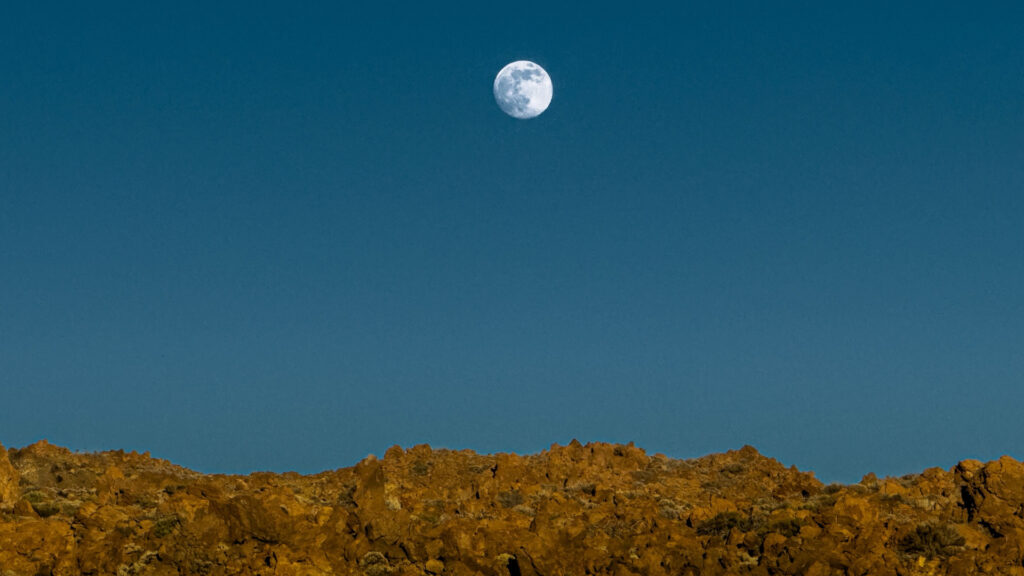 December's 'Cold Moon' rises: See breathtaking images of the final full moon of 2025