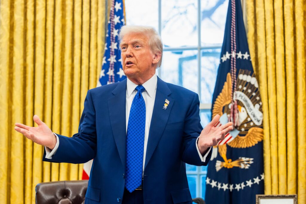 Trump must address UFOs to dispel conflicting messages: Journalist