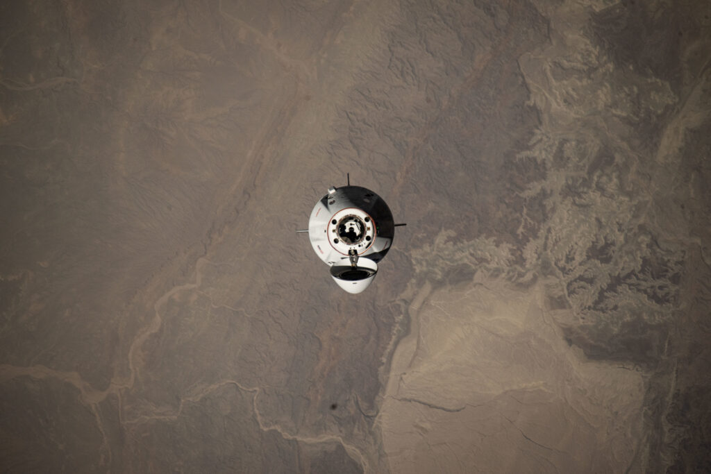 Crew-11 spacecraft returns safely to Earth after expedited mission due to medical issue