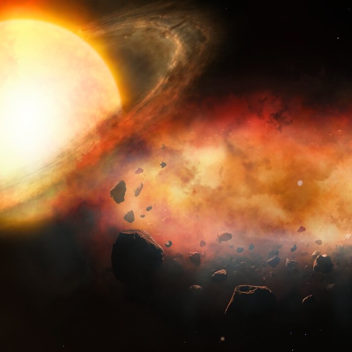 Giant gas cloud holds mysterious object, astronomers say