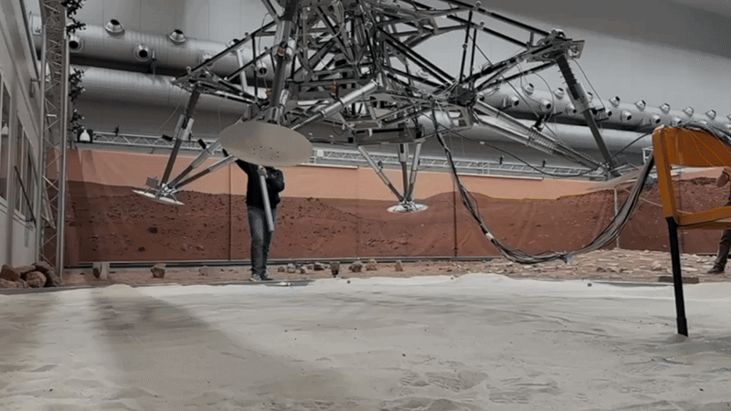 Legs made for a Mars landing 