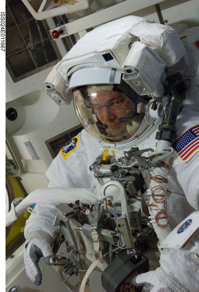 NASA astronaut hands ISS command over to Russian cosmonaut