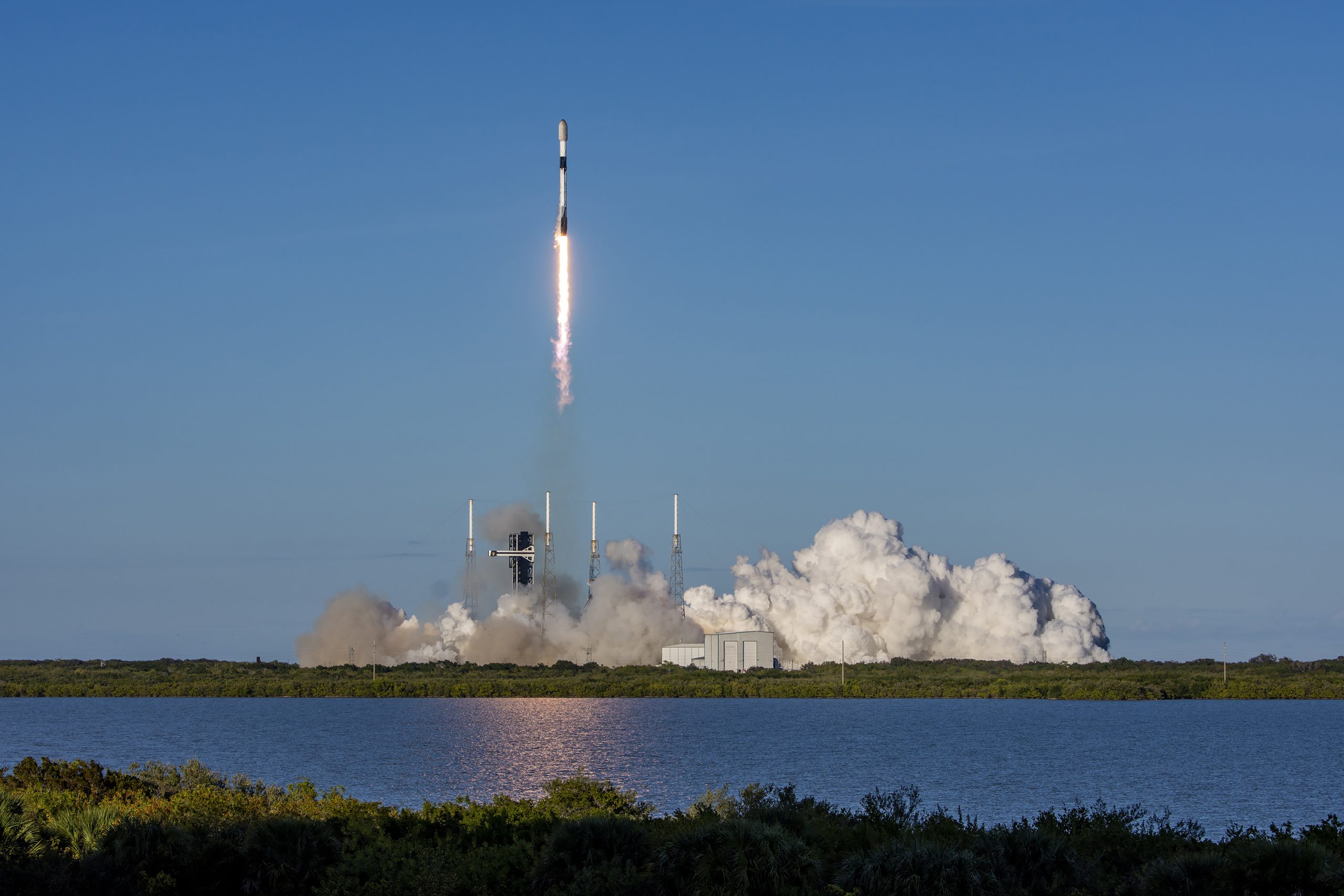 Space Force awards $739 million in launch orders to SpaceX