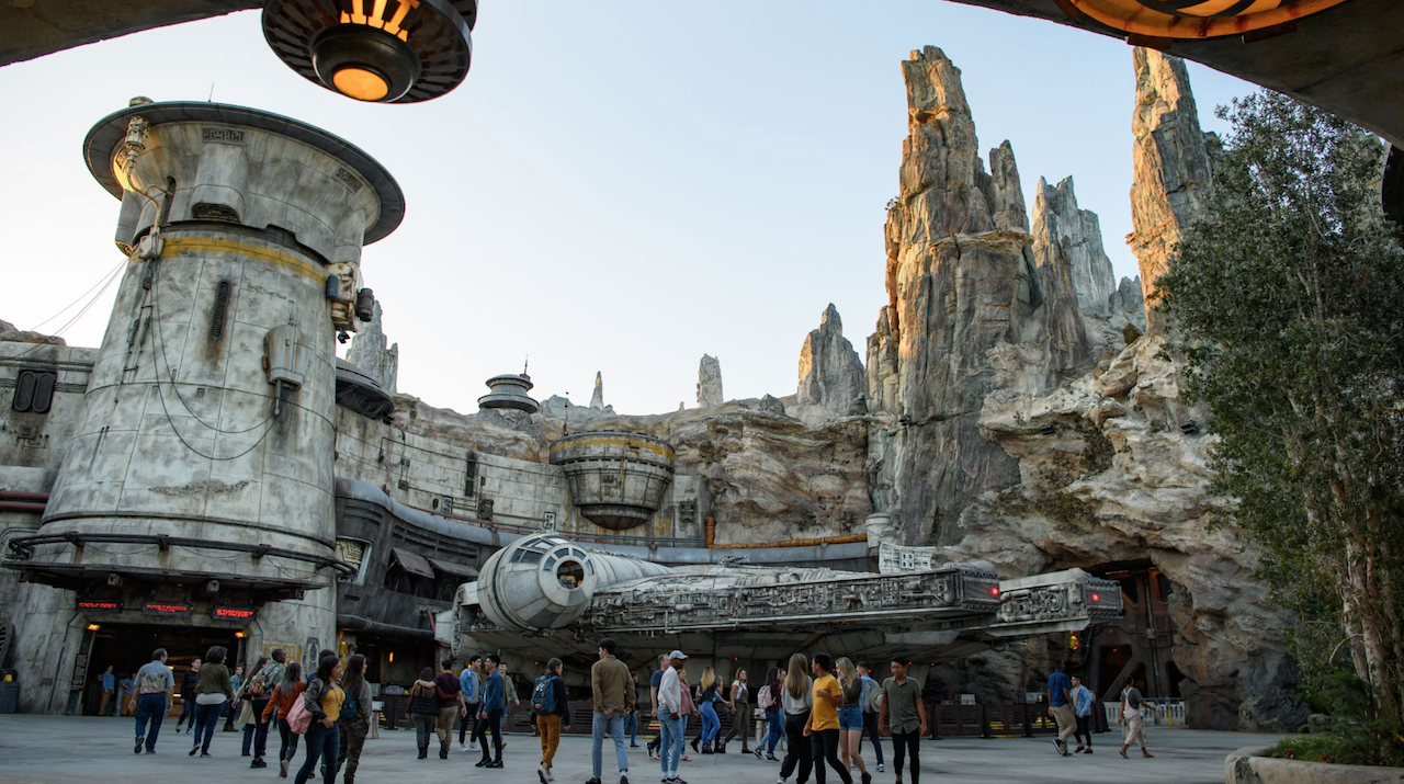 Star Wars: Galaxy's Edge gets an upgrade, as the Disneyland attraction adds classic characters from the original trilogy
