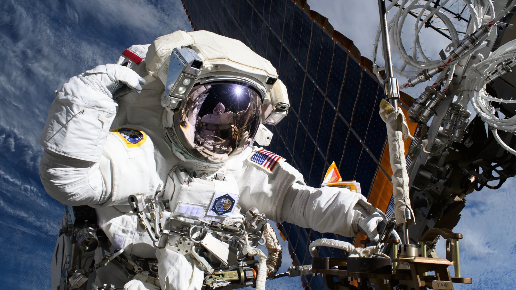 Watch astronaut Mike Fincke tie NASA spacewalking record on Jan. 8