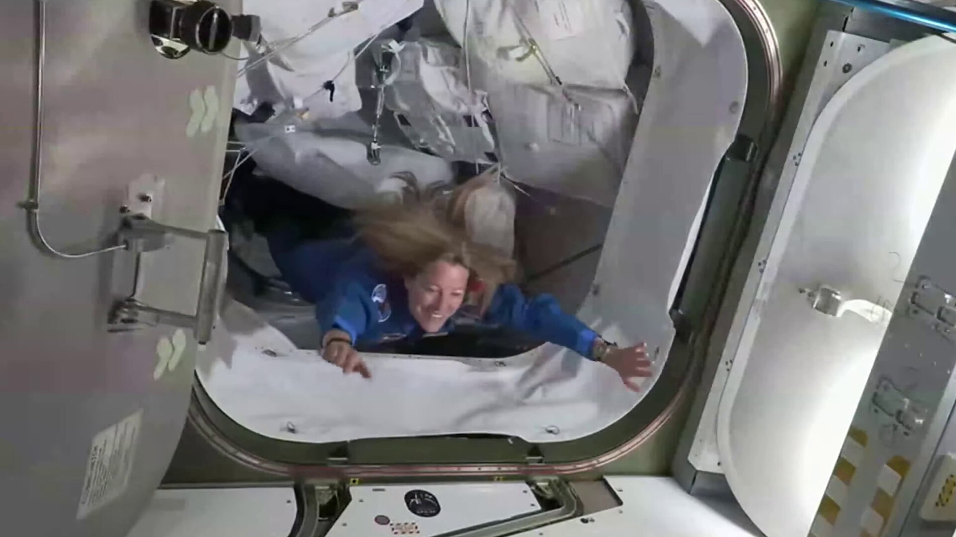 Crew-12: Docking, hatch opening and welcome remarks