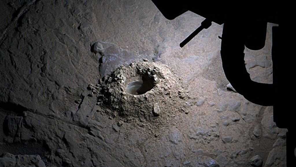 Curiosity Lights Up ‘Nevado Sajama’ at Night