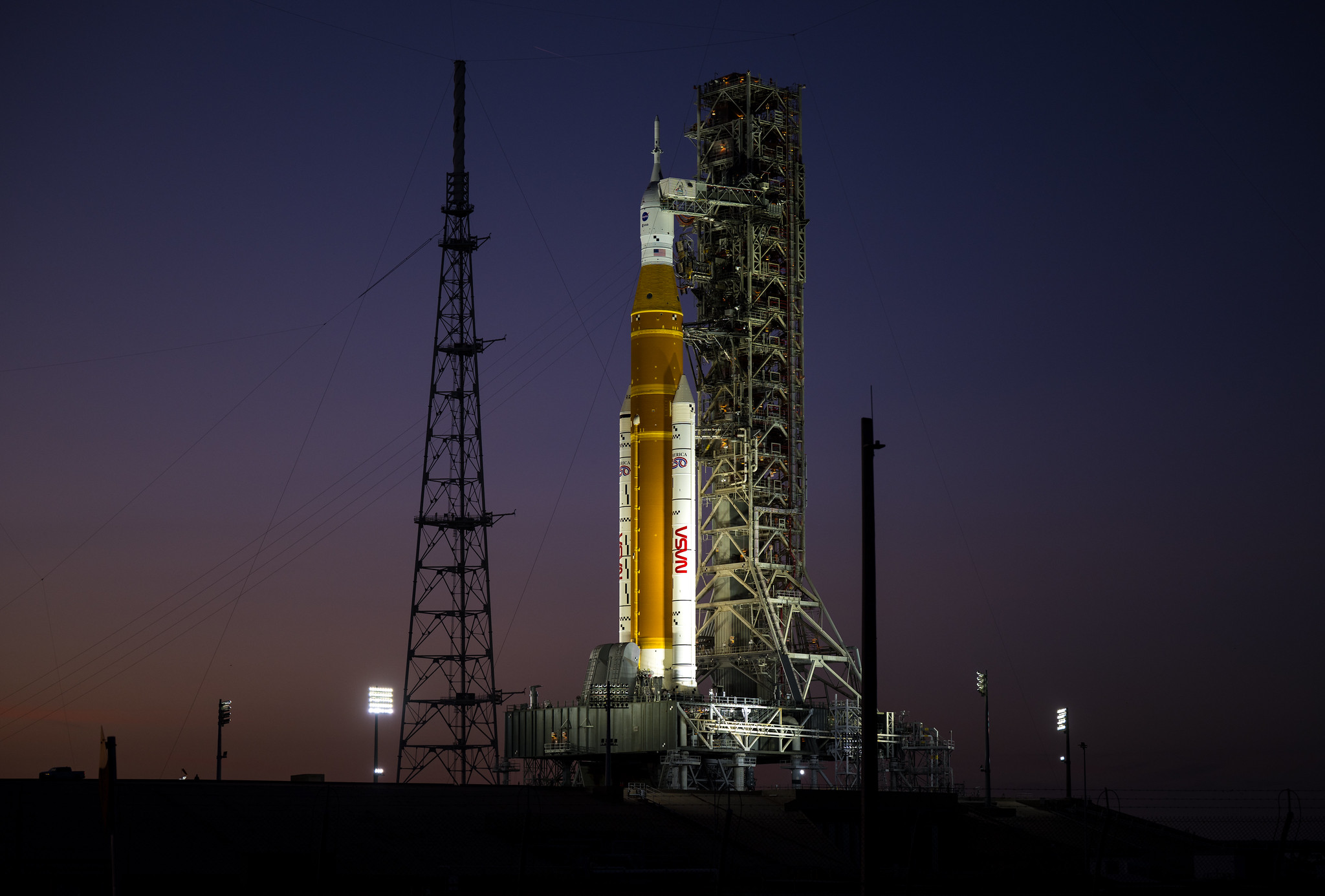 NASA continues SLS hydrogen leak tests