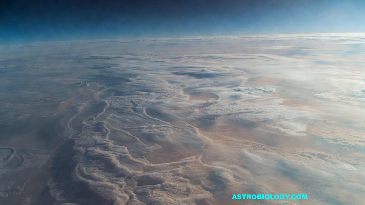 Ultraviolet Observations Of Atmospheric Escape In Exoplanets With The Habitable Worlds Observatory