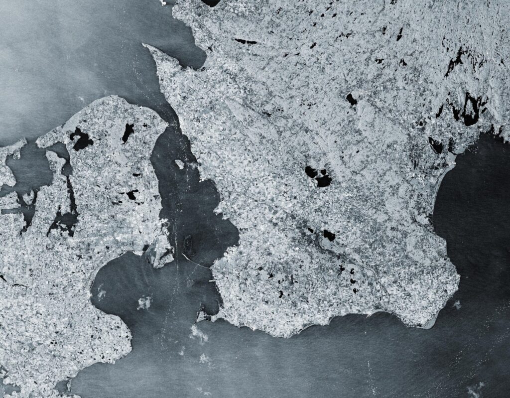 Earth from Space: Maritime highways in the Øresund Strait