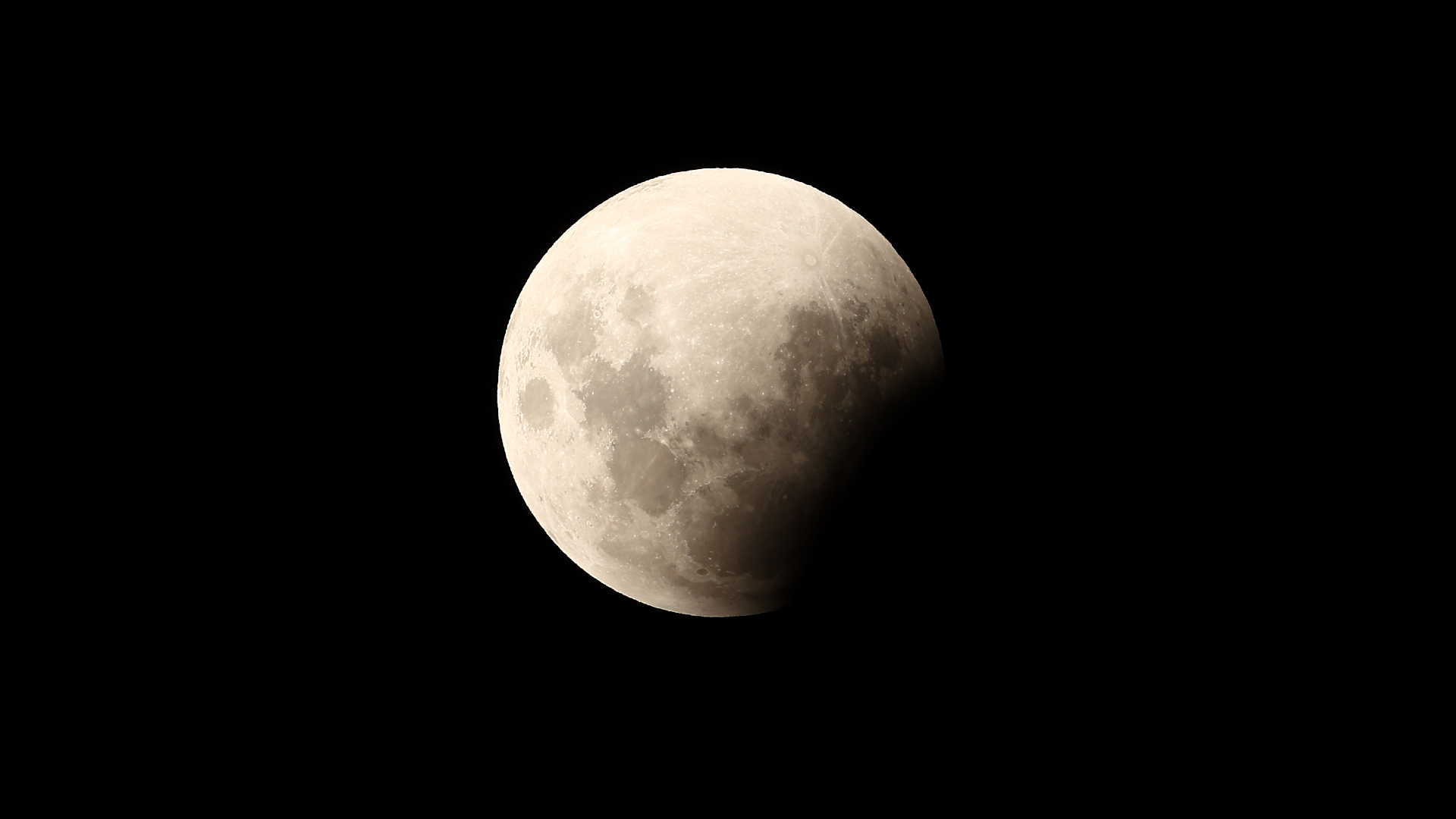 The total lunar eclipse 2026 dazzles in incredible photos from around the world