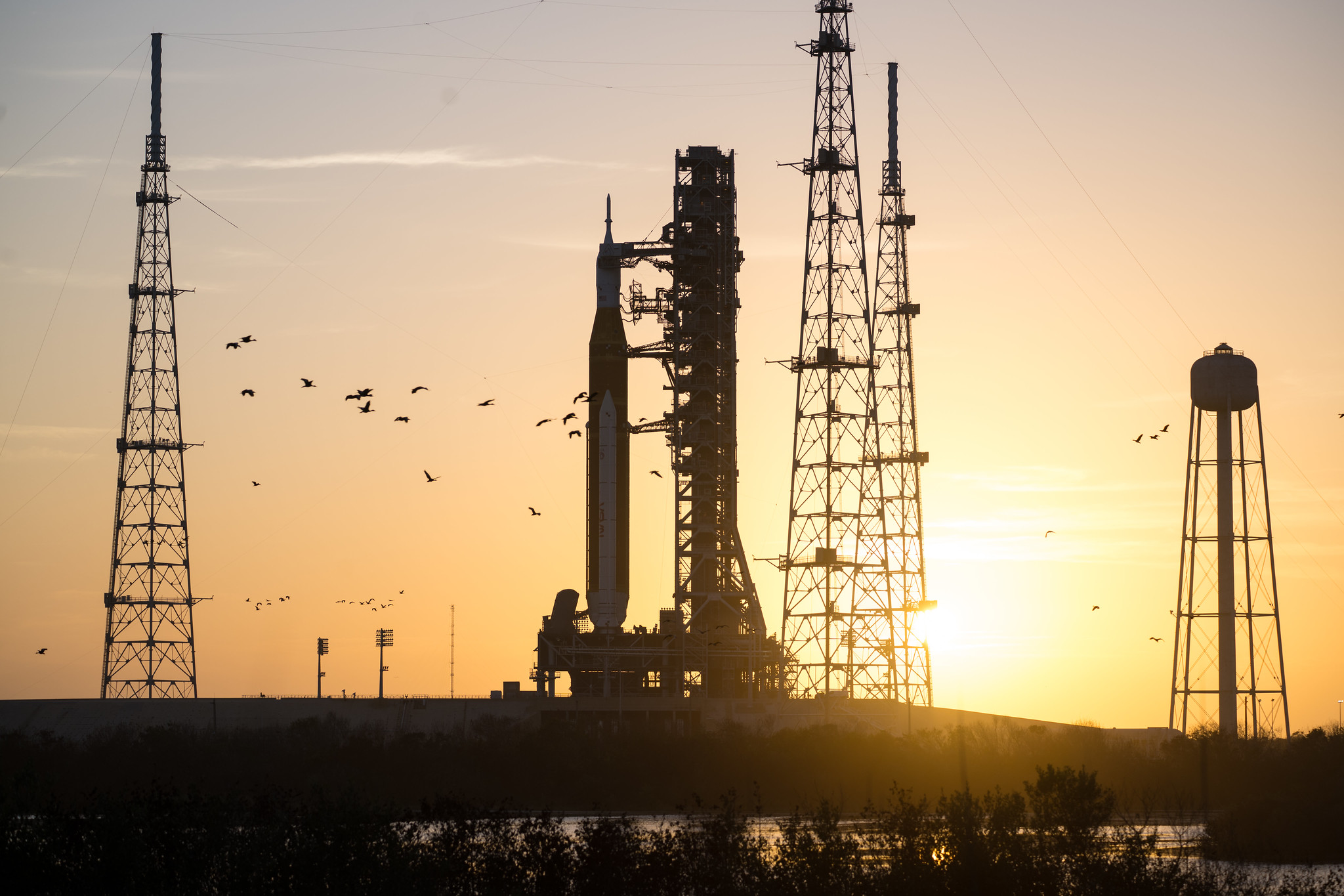 Artemis 2 fueling underway