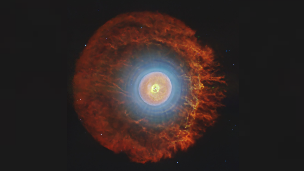 In The Heart Of Planetary Nebula Tc 1, A Buckyball Of Buckyballs