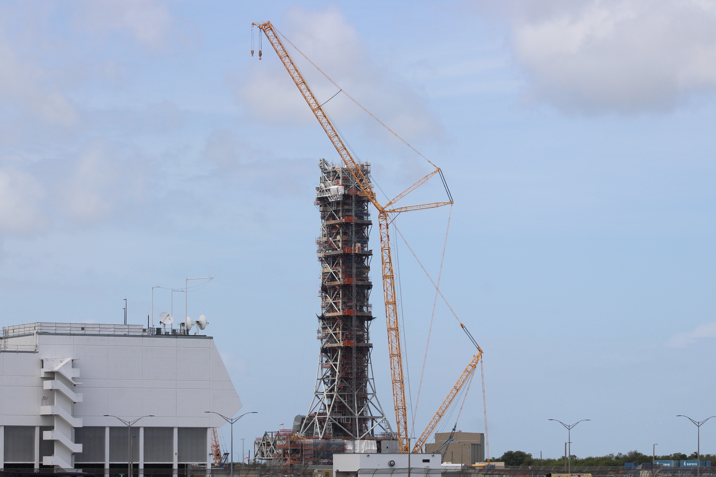 NASA stops work on SLS Mobile Launcher 2