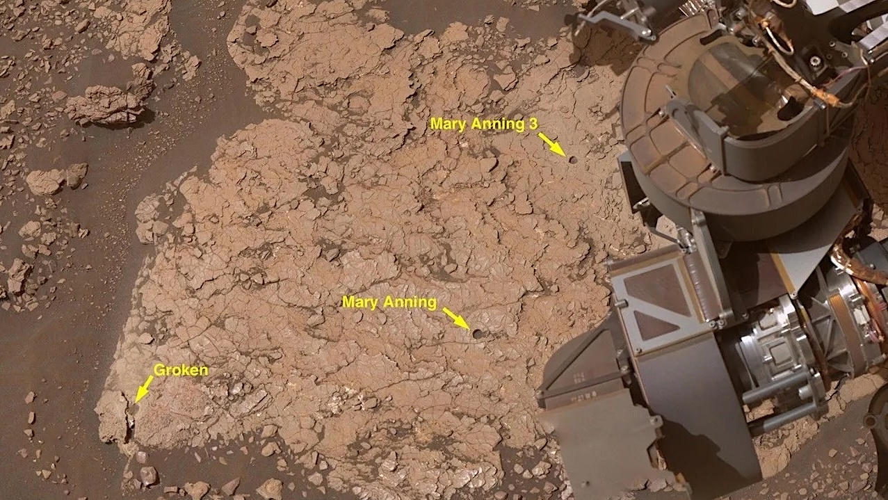 NASA’s Curiosity Finds Organic Molecules Never Seen Before on Mars
