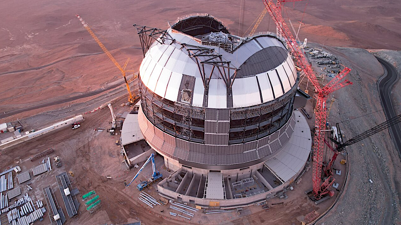 Recent Development In High-precision High-fidelity Spectrographs For Exoplanet Research And Characterization