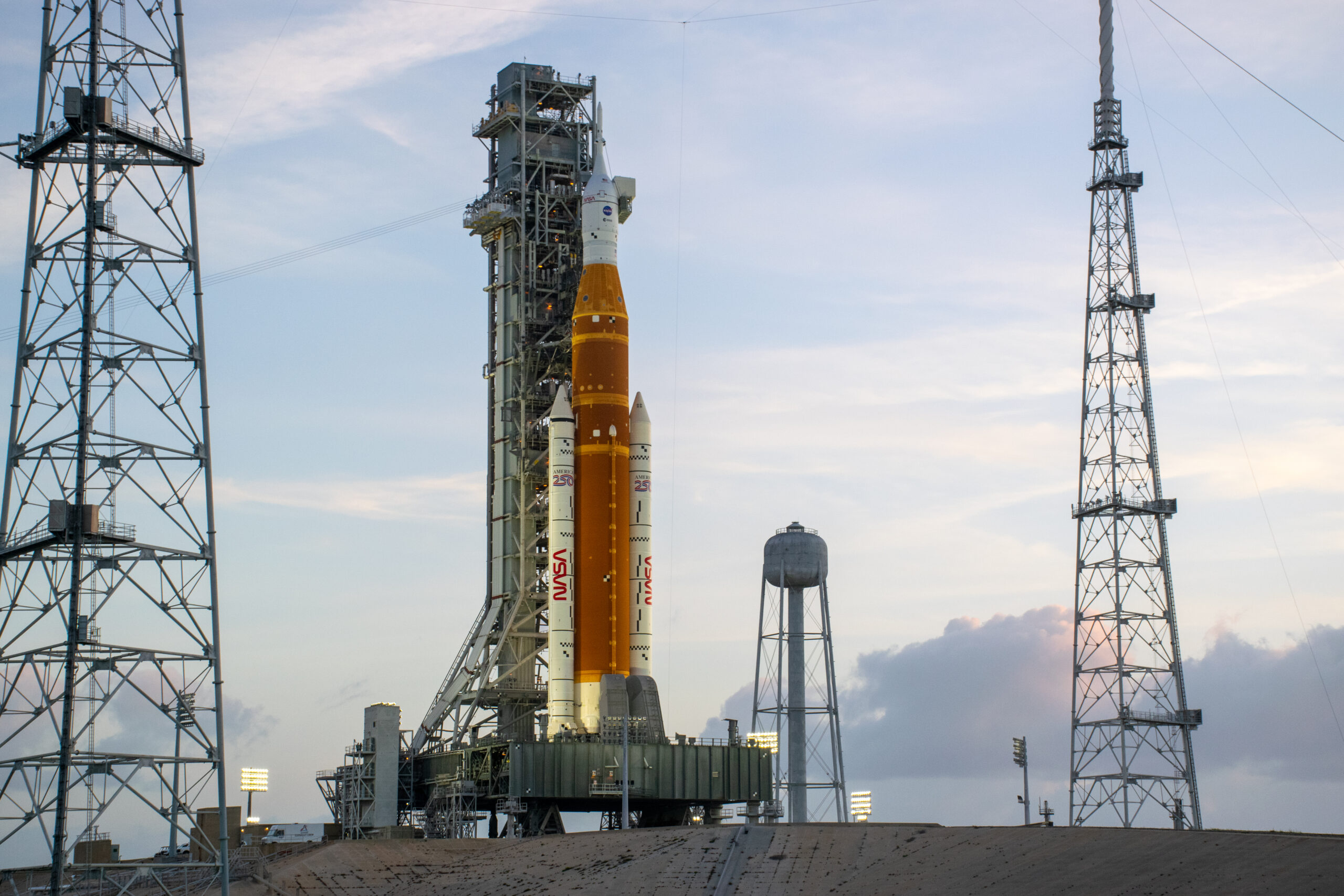 Relive NASA's historic Artemis 2 launch to the moon in these stunning photos