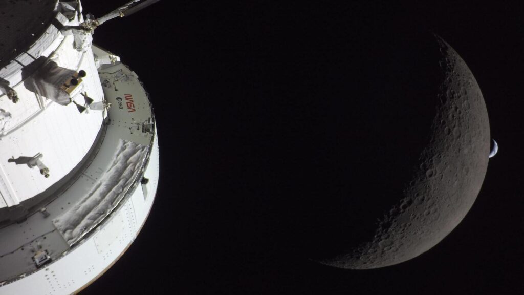 ESA Advances Lunar and Earth Orbit Exploration in Bold Space Mission Push