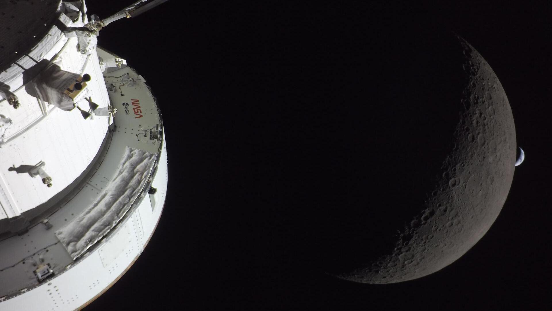 ESA Advances Lunar and Earth Orbit Exploration in Bold Space Mission Push