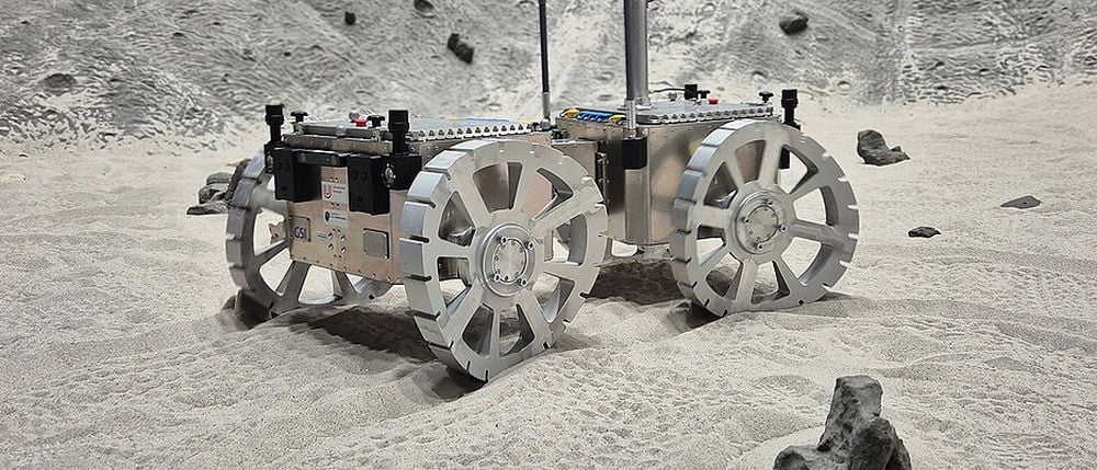 Future Mars Rovers Could Mimic a Swimming Motion to Traverse the Planet's Surface