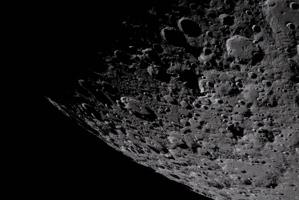 Lasers at the Lunar Poles Could Help Astronauts Navigate
