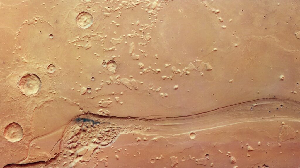 Mars orbiter captures striking images of 'chaos and craters' carved by ancient floods