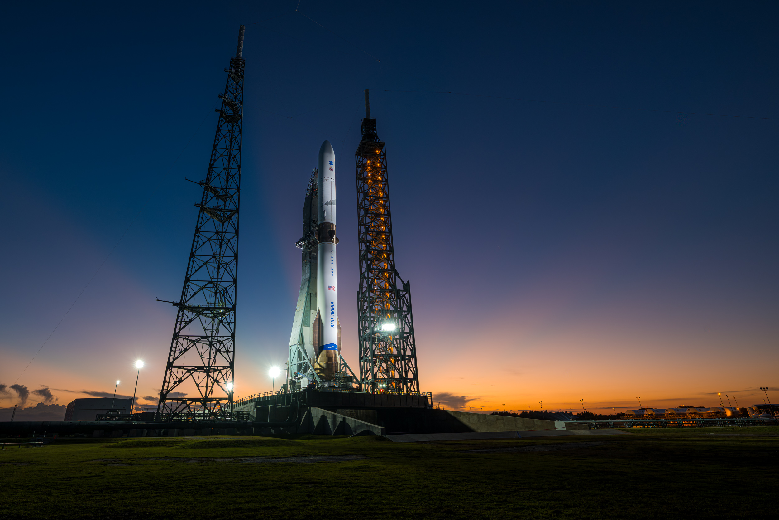 New Glenn rocket explodes on Cape Canaveral pad