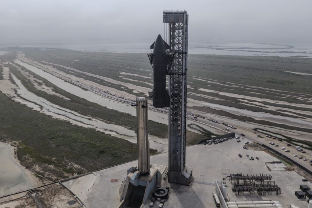 SpaceX files for IPO