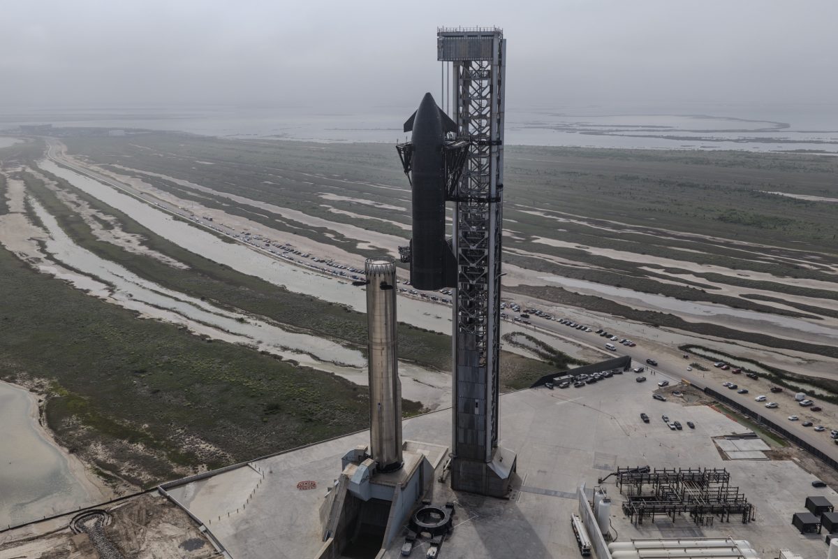 SpaceX files for IPO