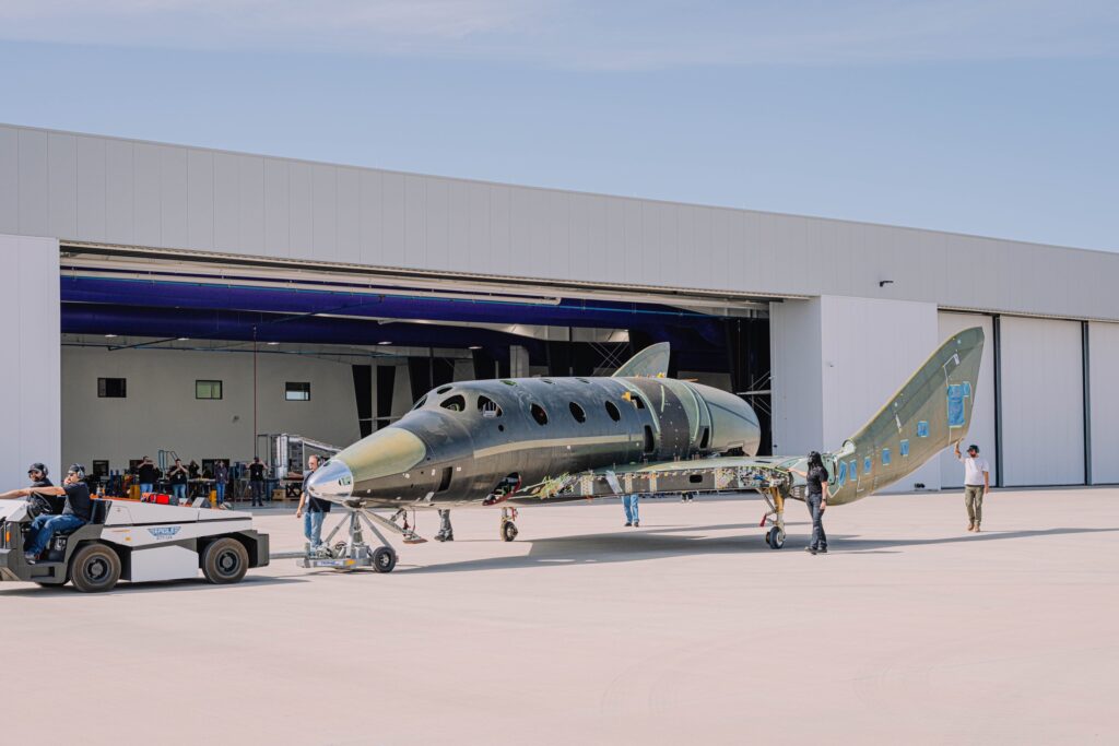 Virgin Galactic reaffirms plans to begin commercial service this year